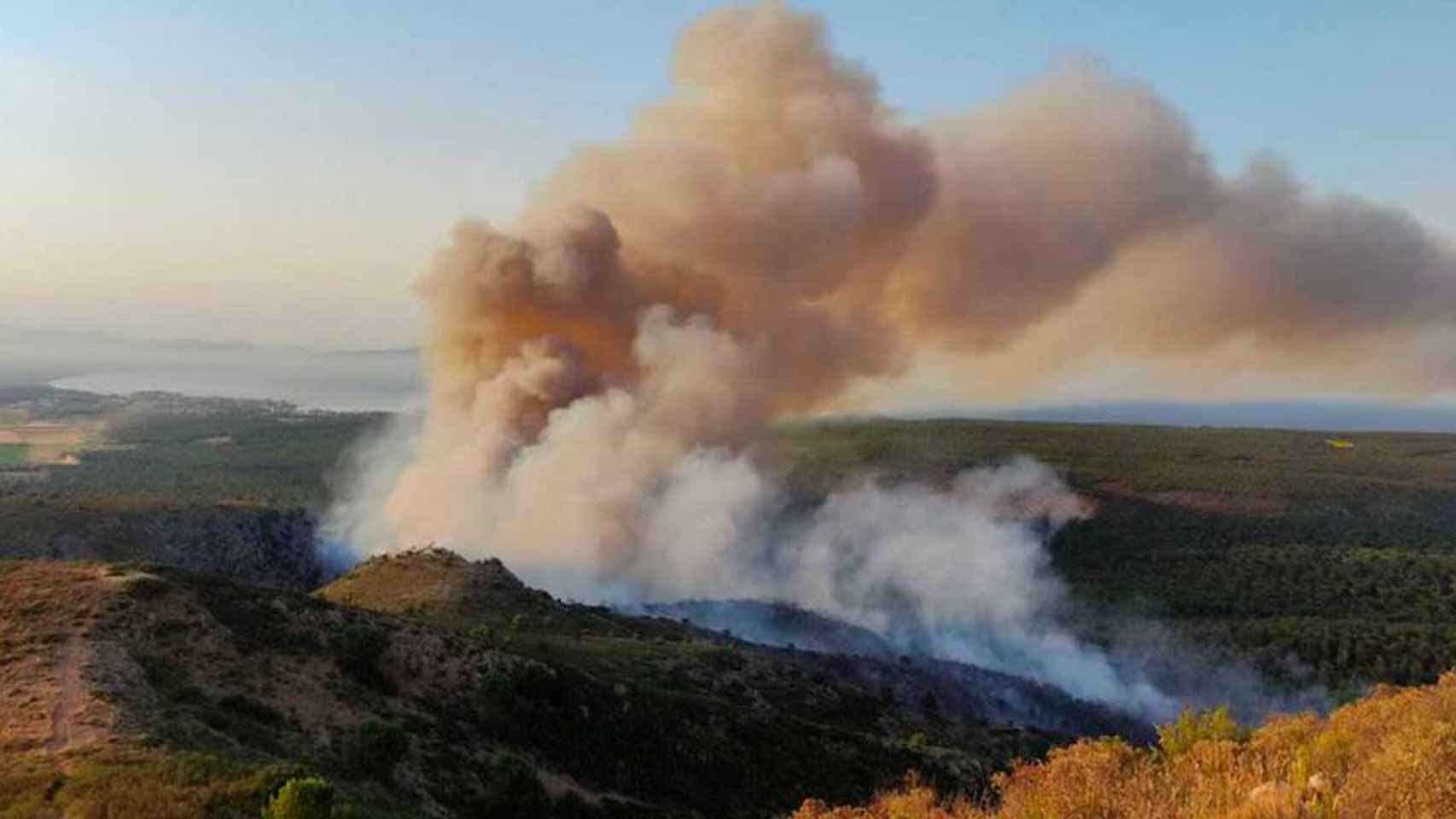 Uno de los incendios en el Parque Natural de Montgrí / AJUNTAMENT DE TORROELLA DE MONTGRÍ