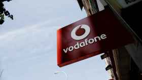 Logo de Vodafone en uno de sus establecimientos / EUROPA PRESS