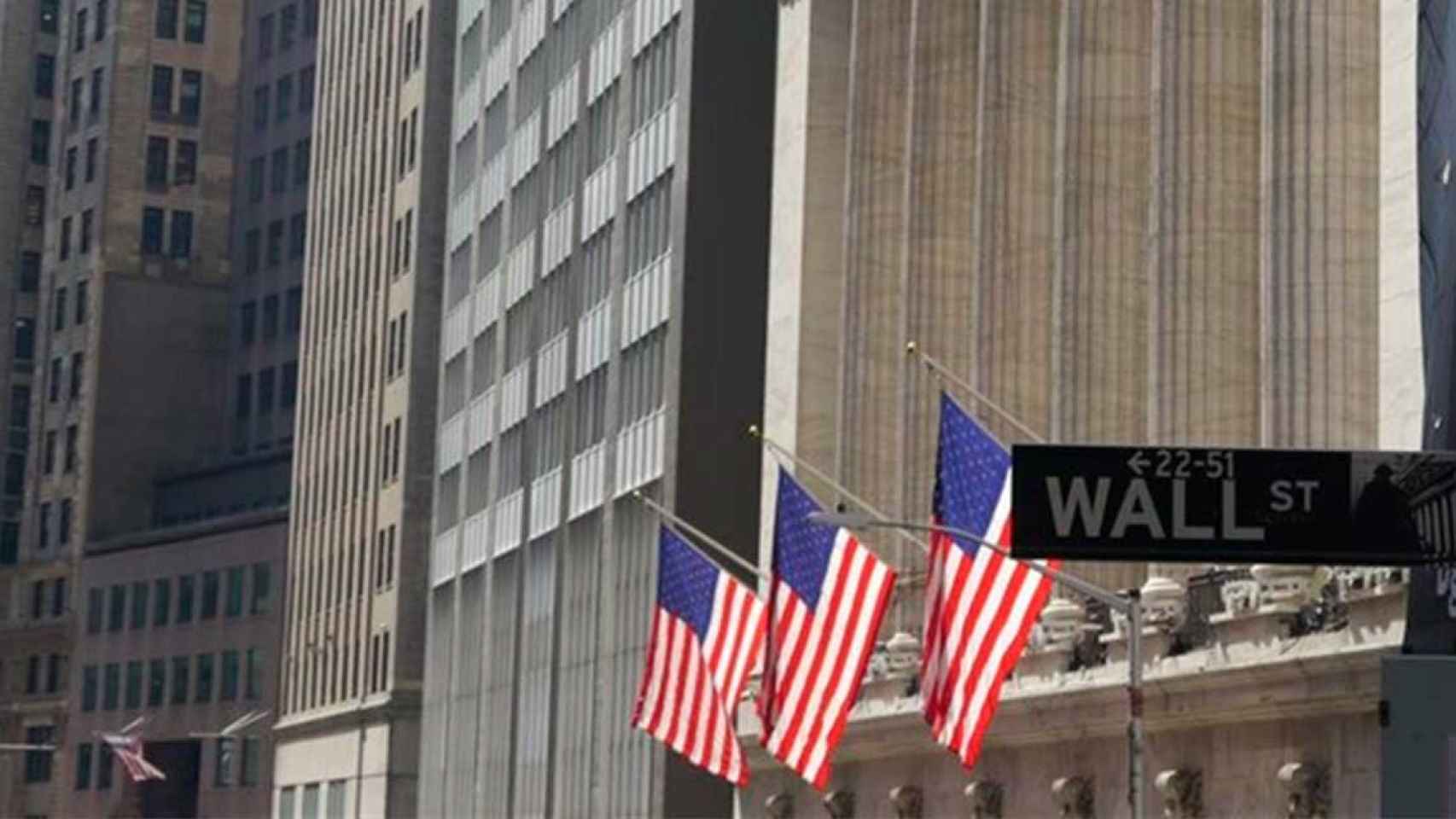 Imagen de la Bolsa de Nueva York, con subidas con la posible salida de la crisis en forma de V / EP