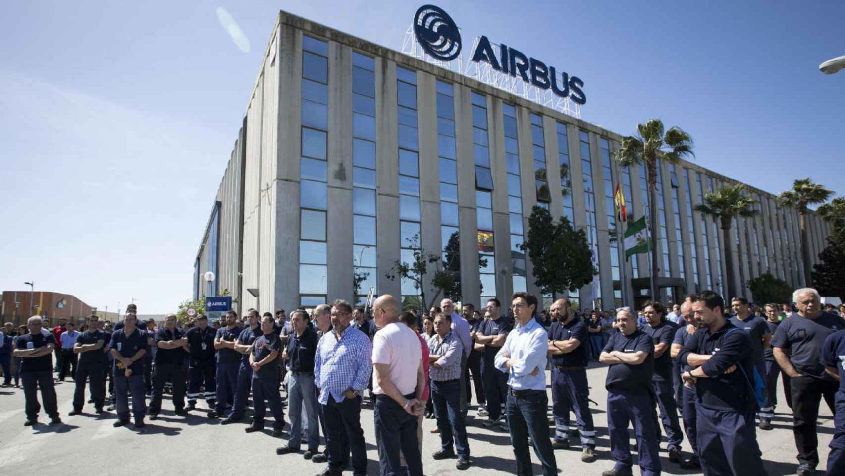 Trabajadores de Airbus durante una concentración en 2015 / EFE