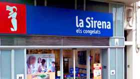 Tienda La Sirena en la calle Francesc Layret de Badalona / CG
