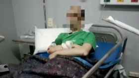El hijo con esquizofrenia de los padres fallecidos, ingresado en el hospital / Clarín