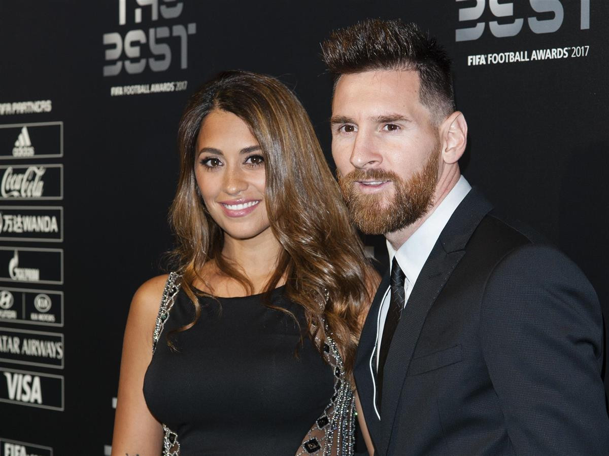 Antonella Roccuzzo y Leo Messi en la gala The Best : EFE