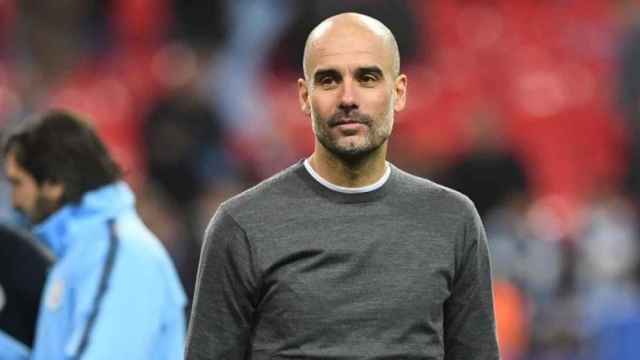 Pep Guardiola en un partido con el Manchester City / EFE