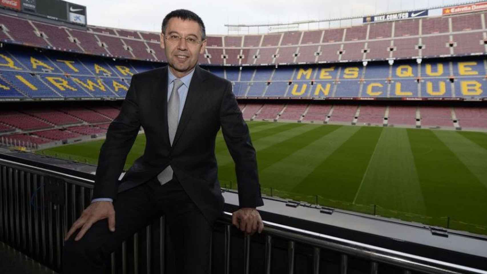 El presidente del Barça Bartomeu posa ante el Camp Nou / FCB