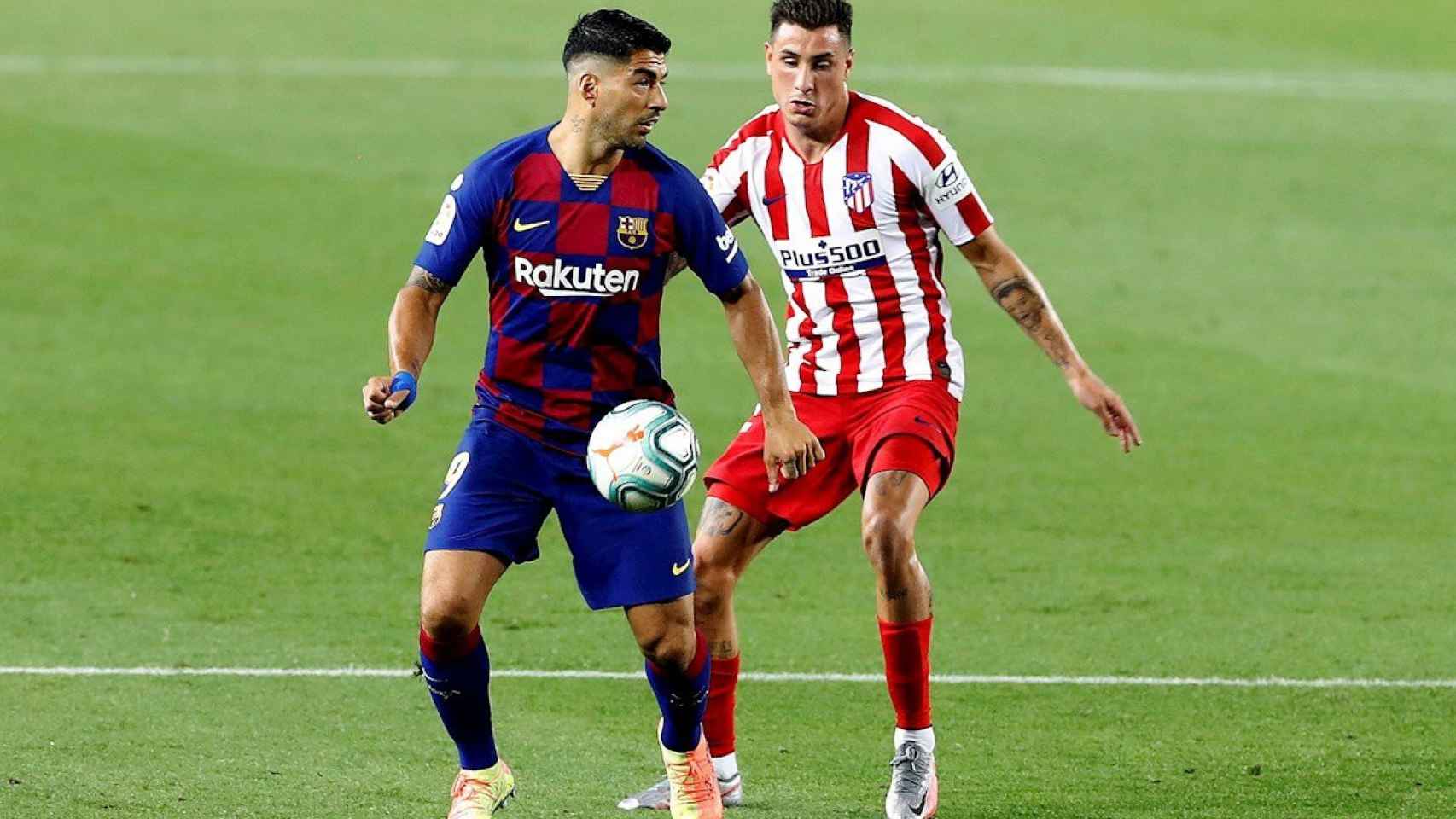 Luis Suárez con Giménez / EFE