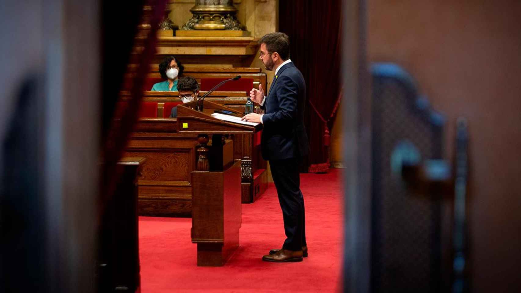 El presidente de la Generalitat, Pere Aragonès, carece de mayoría para impulsar proyectos como el decreto ley sobre temporalidad de los funcionarios / EP