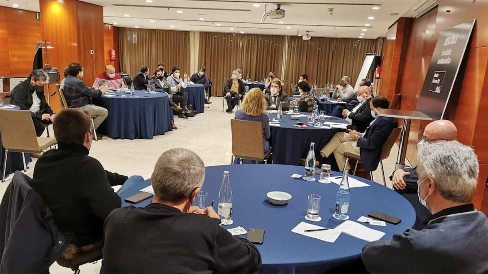 Entidades constitucionalistas reunidas en Barcelona para analizar los resultados de las elecciones catalanas