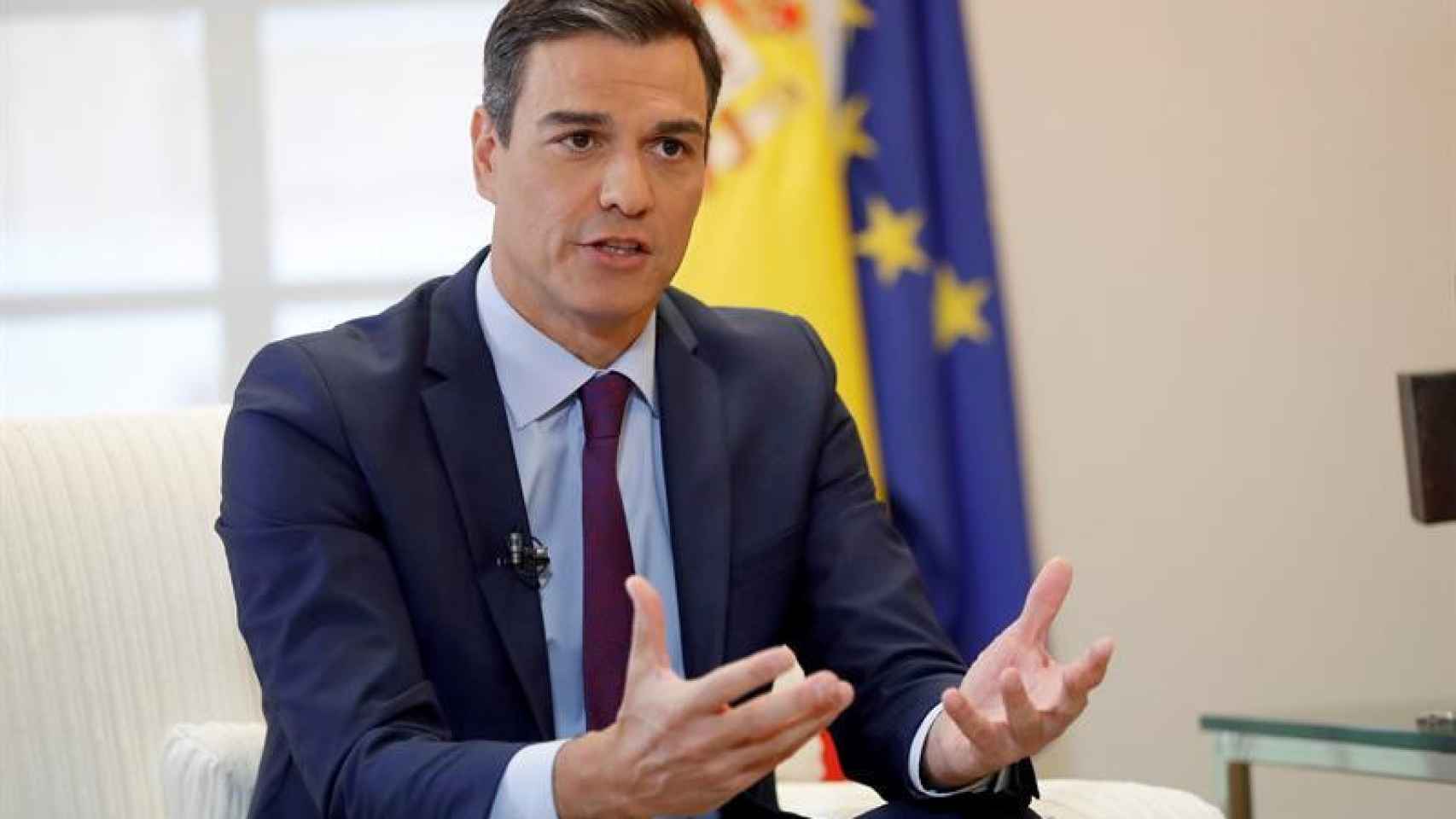 Pedro Sánchez durante una entrevista en la Moncloa / EFE presupuestos