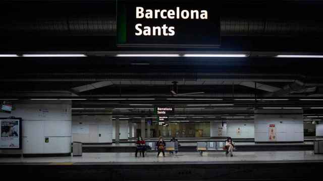 Estación de Barcelona Sants, desde donde debería haber salido un tren de Ouigo que ha sido anulado / EUROPA PRESS