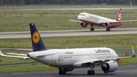 Avión con destino Alemania / EFE
