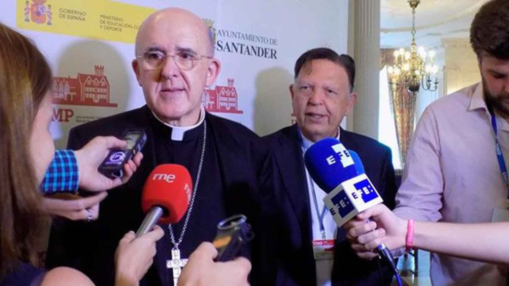 El cardenal arzobispo de Madrid, Carlos Osoro, en un acto público anterior / EP