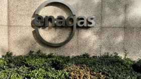 Detalle del logo de Enagás en la sede de la empresa en Madrid / EUROPA PRESS
