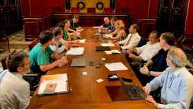 Joan Canadell (4to derecha) encabeza la primera reunión del comité ejecutivo de la Cámara de Comercio de Barcelona / CG