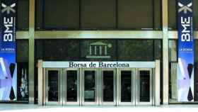 La fachada de la Bolsa de Barcelona en el paseo de Gràcia