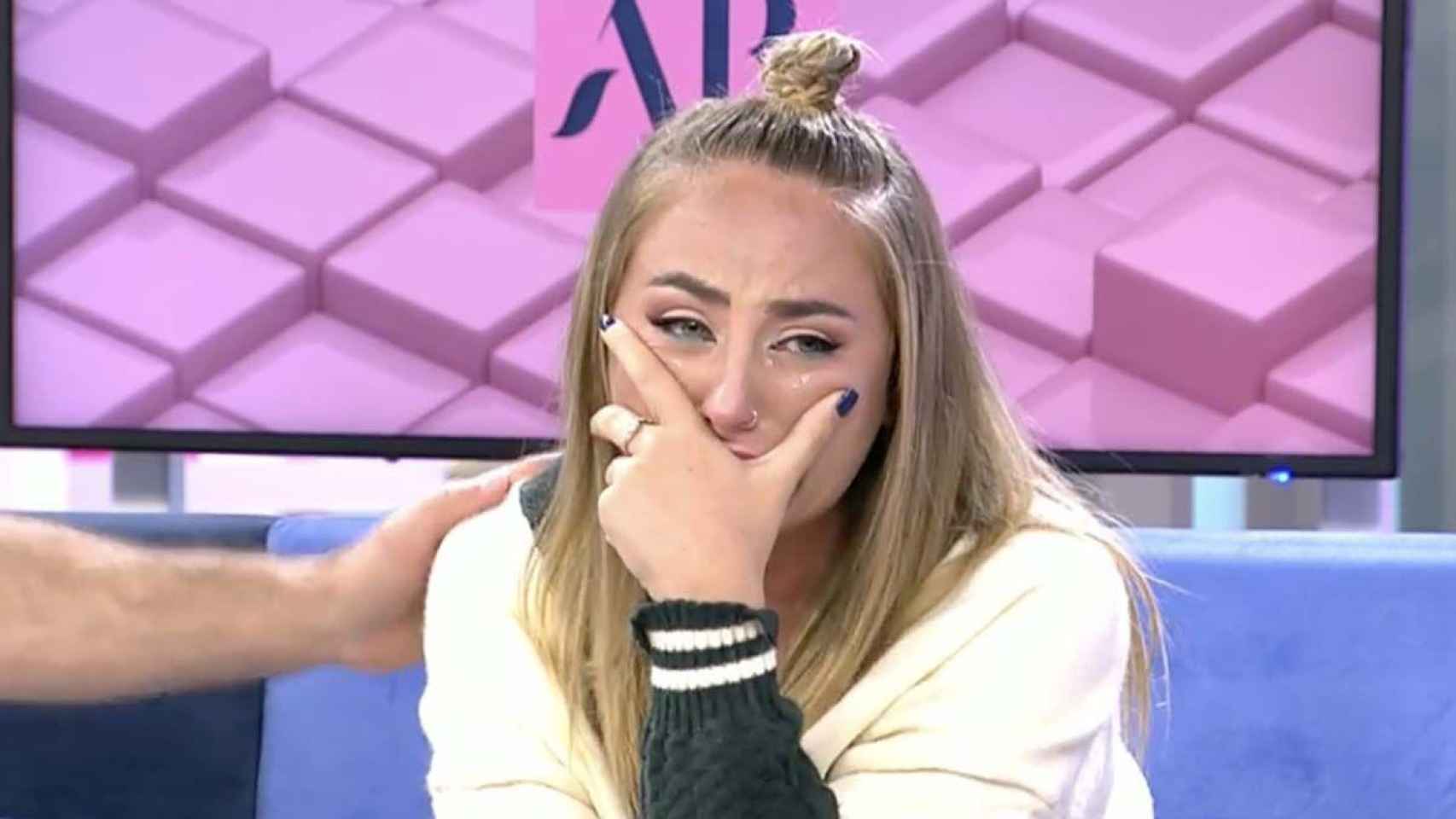 Rocío Flores llora en televisión / MEDIASET