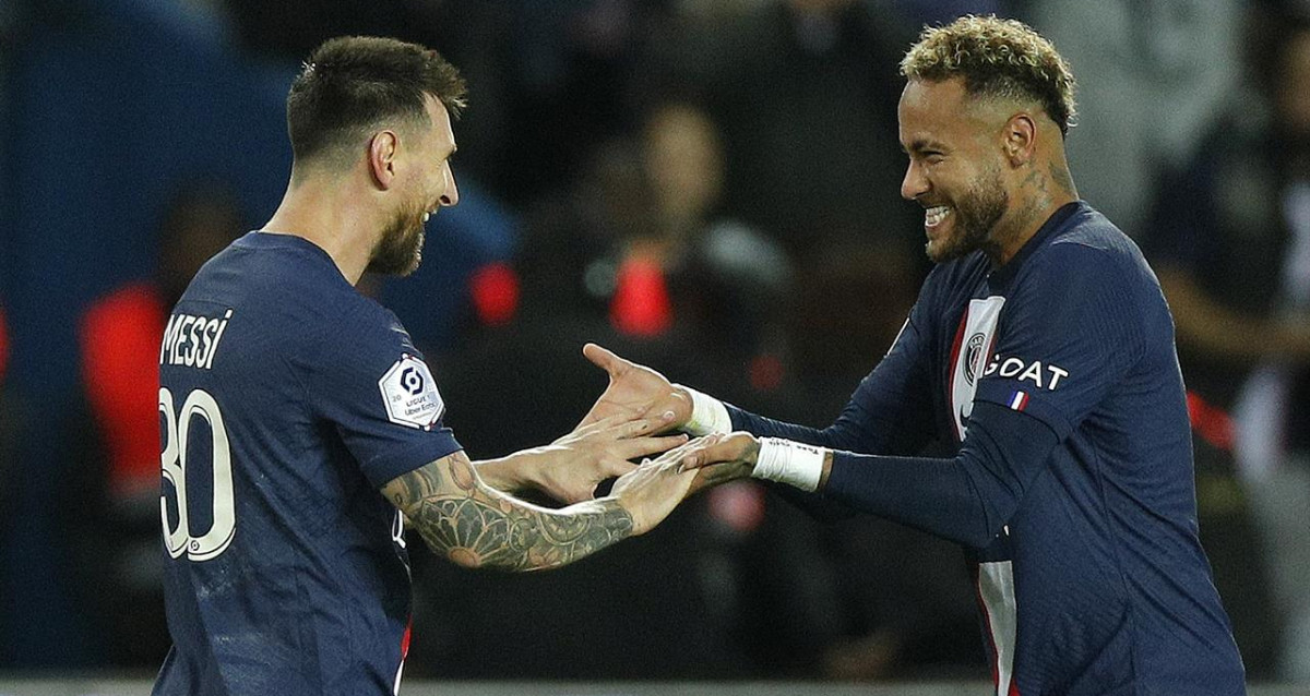 Leo Messi y Neymar Jr celebran un gol con el PSG / EFE