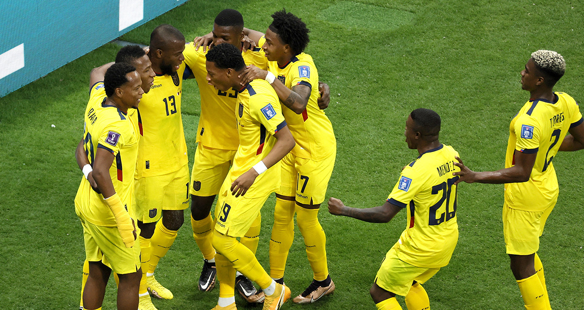 La selección de Ecuador celebra su debut triunfal en el Mundial de Qatar / EFE