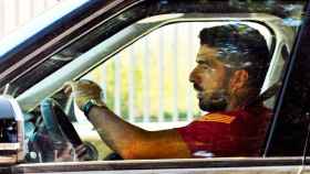 Luis Suárez, llegando en coche a un entrenamiento / FCB
