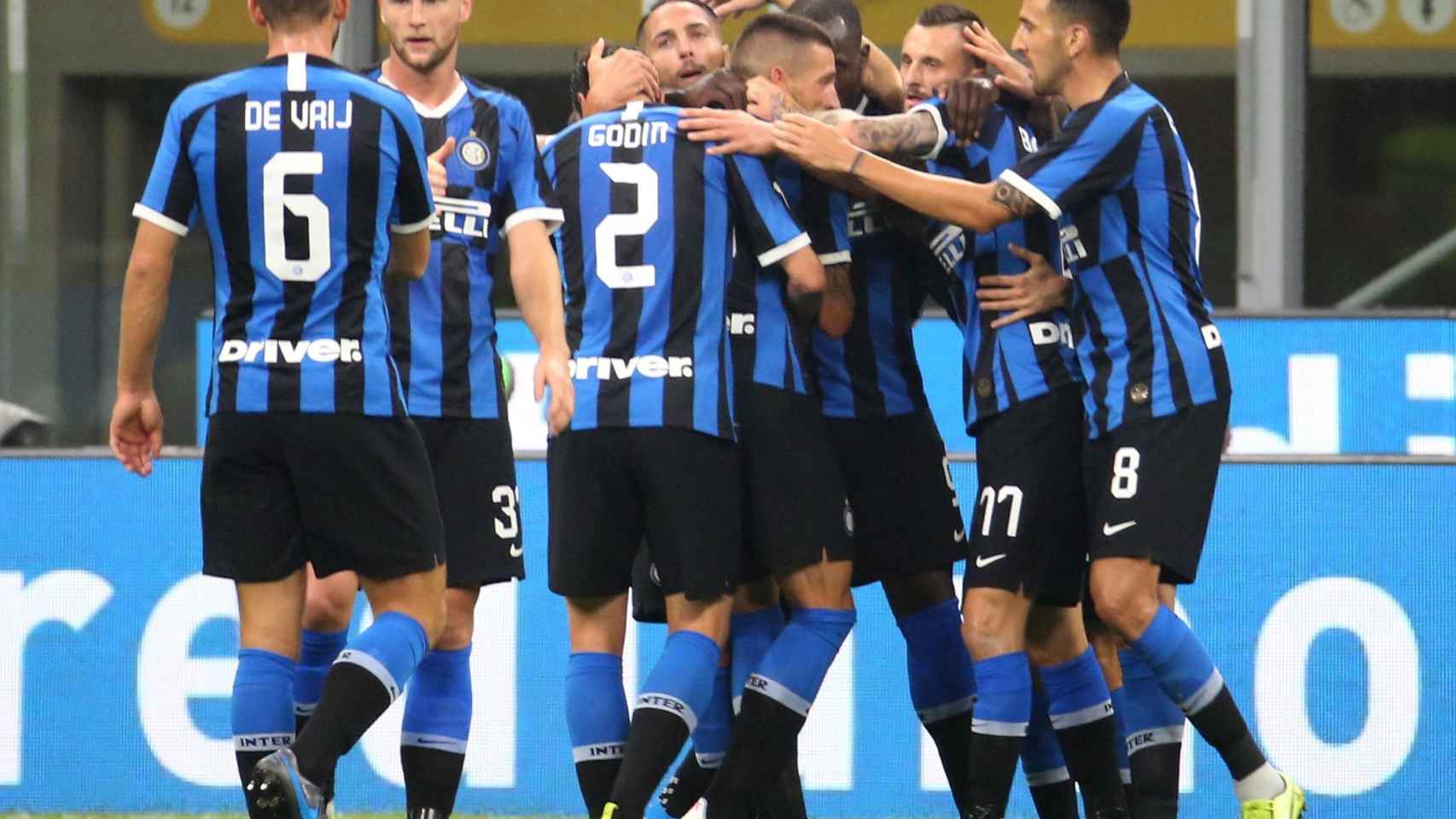 Los jugadores del Inter de Milán celebran un gol / EFE