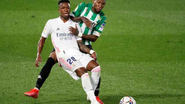 Vinicius, en una acción ante el Betis | EFE