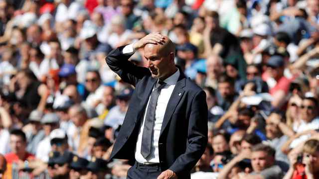 Zinedine Zidane durante el encuentro del Real Madrid ante el Villarreal / EFE