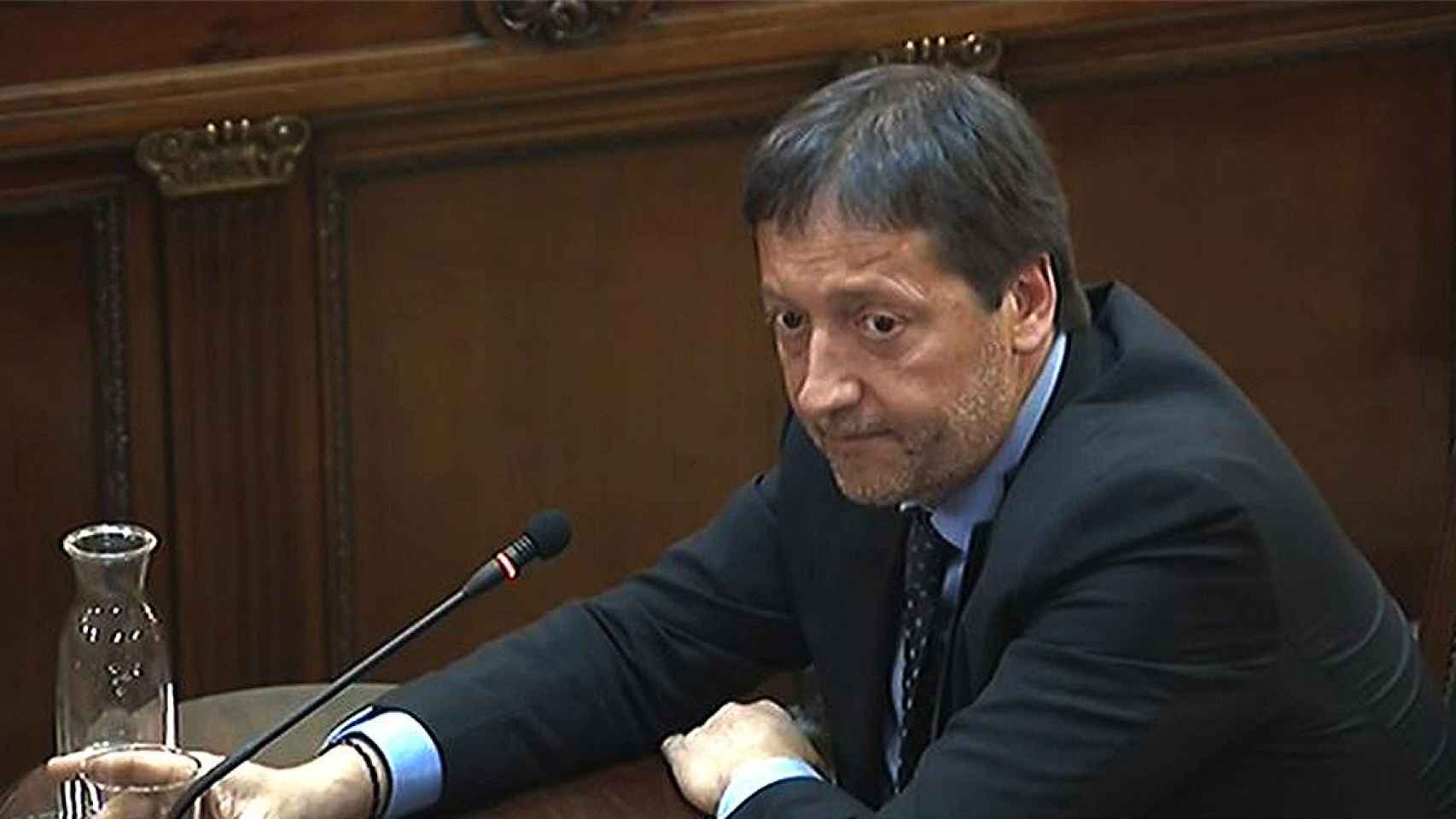 El director del gabinete jurídico de la Generalitat de Cataluña, Francesc Esteve, durante su declaración como testigo en el juicio del 'procés' en el Tribunal Supremo / EP