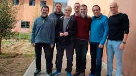 Siete de los nueve dirigentes independentistas condenados por el 'procés', en la cárcel de Lledoners (Barcelona) / ÒMNIUM CULTURAL