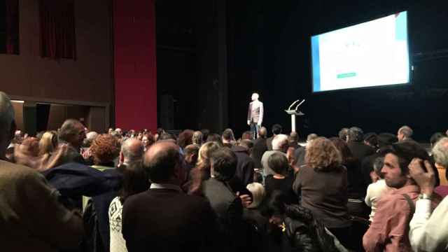 Jordi Graupera, tras su discurso, aplaudido por los asistentes, lidera a los jóvenes turcos que ponen en cuestión a los partidos 'indepes' /CG