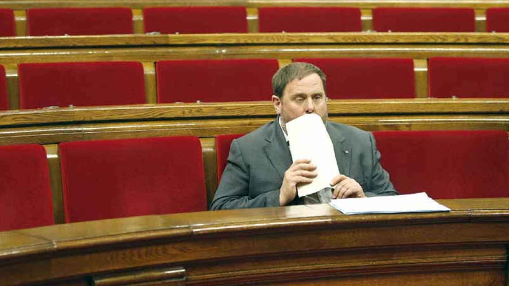 El vicepresidente económico de la Generalitat, Oriol Junqueras, en el Parlamento catalán. / EFE