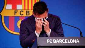 Leo Messi, entre lágrimas en su rueda de prensa de despedida del FC Barcelona / EFE