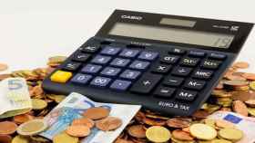 Ahorro y previsión de gastos son algunas de las claves para no acabar endeudado / CG