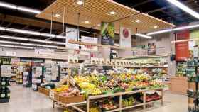 Interior de un supermercado de alimentación ecológica Veritas