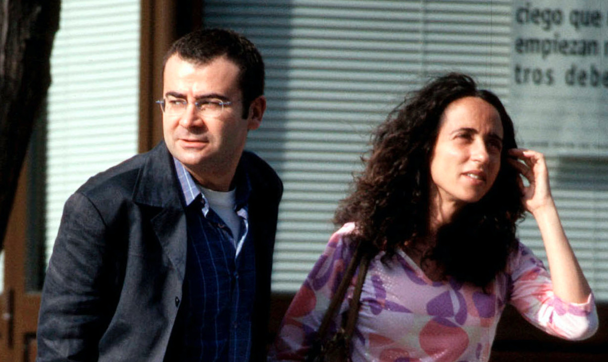 Jorge Javier Vázquez y María Patiño paseando por las calles de Madrid / GTRES