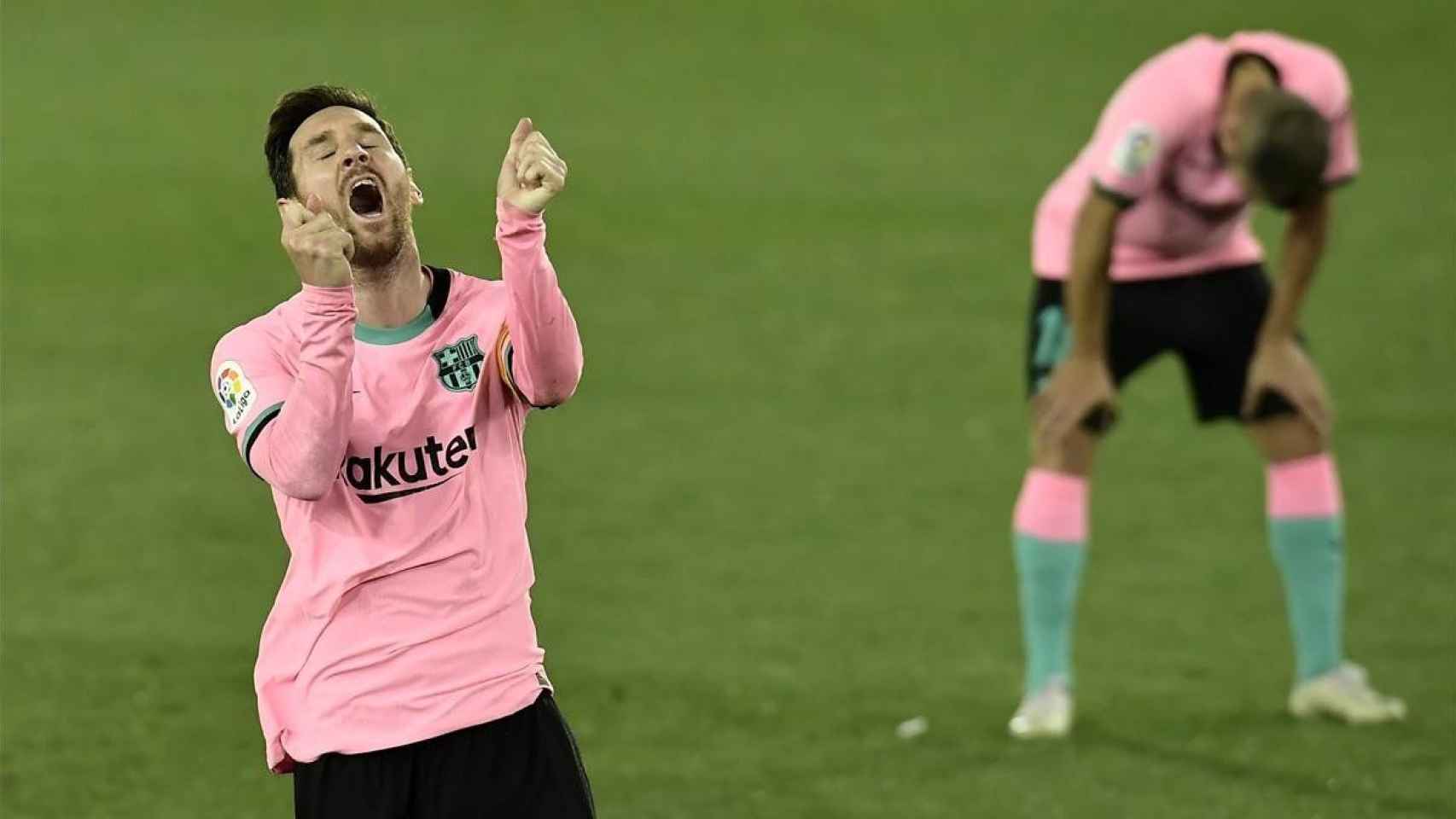 Messi lamenta una ocasión fallada / EFE