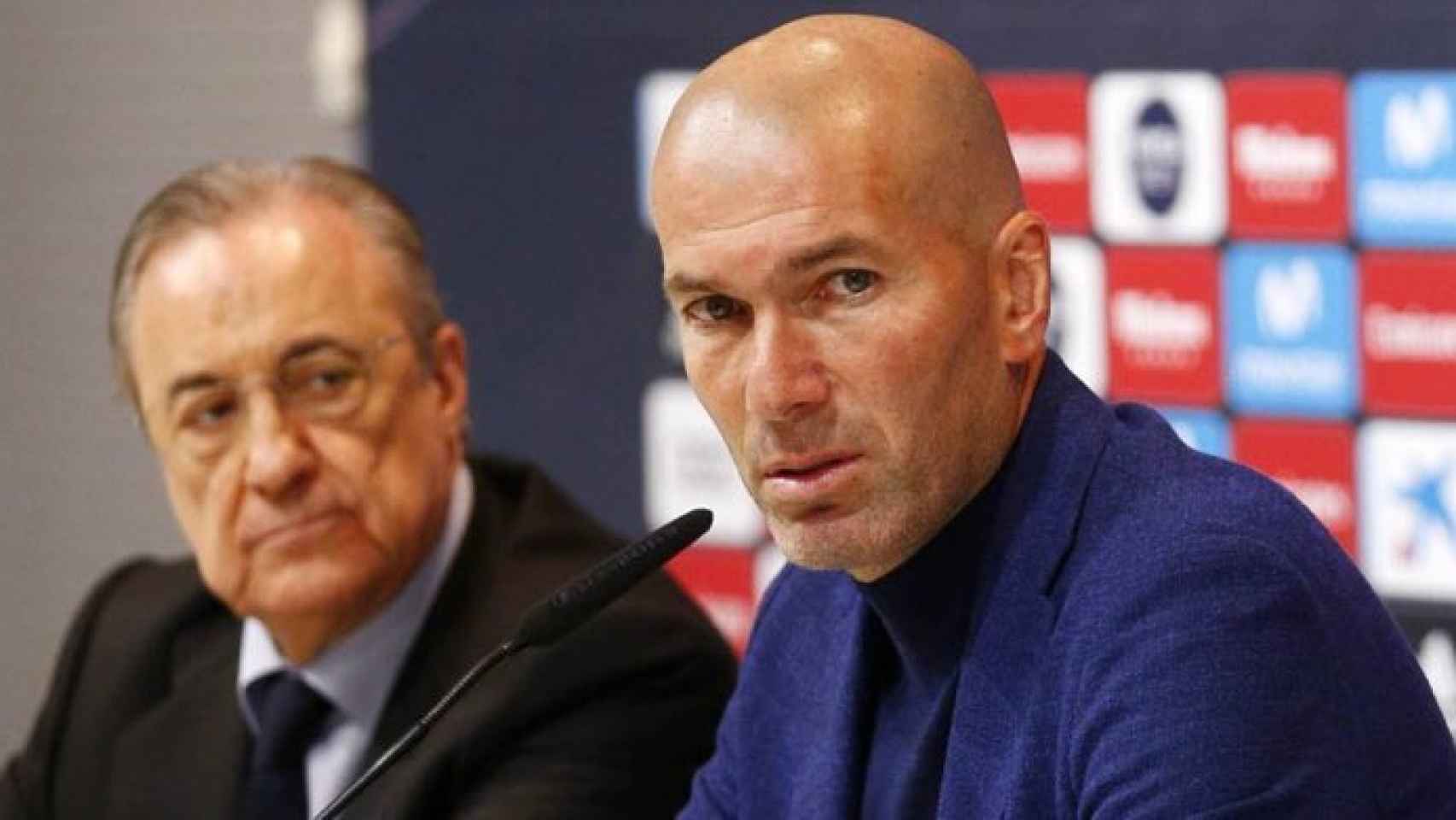 Zinedine Zidane y Florentino Pérez durante una rueda de prensa /REDES