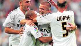 Raúl Bravo celebrando un gol con Zidane, Roberto Carlos y Beckham / EFE