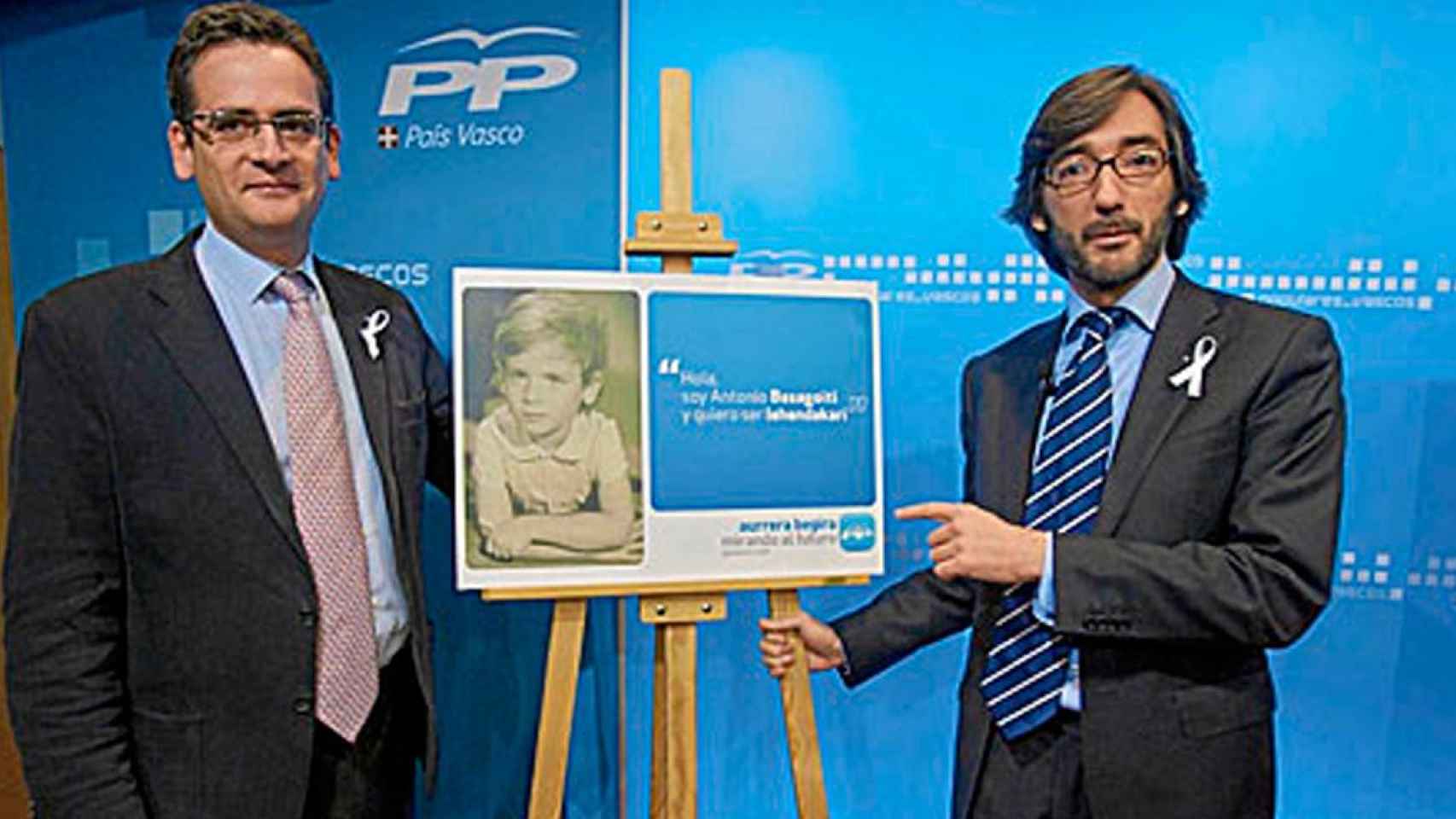 La campaña de Antonio Basagoiti (izquierda) con el PP vasco en 2009