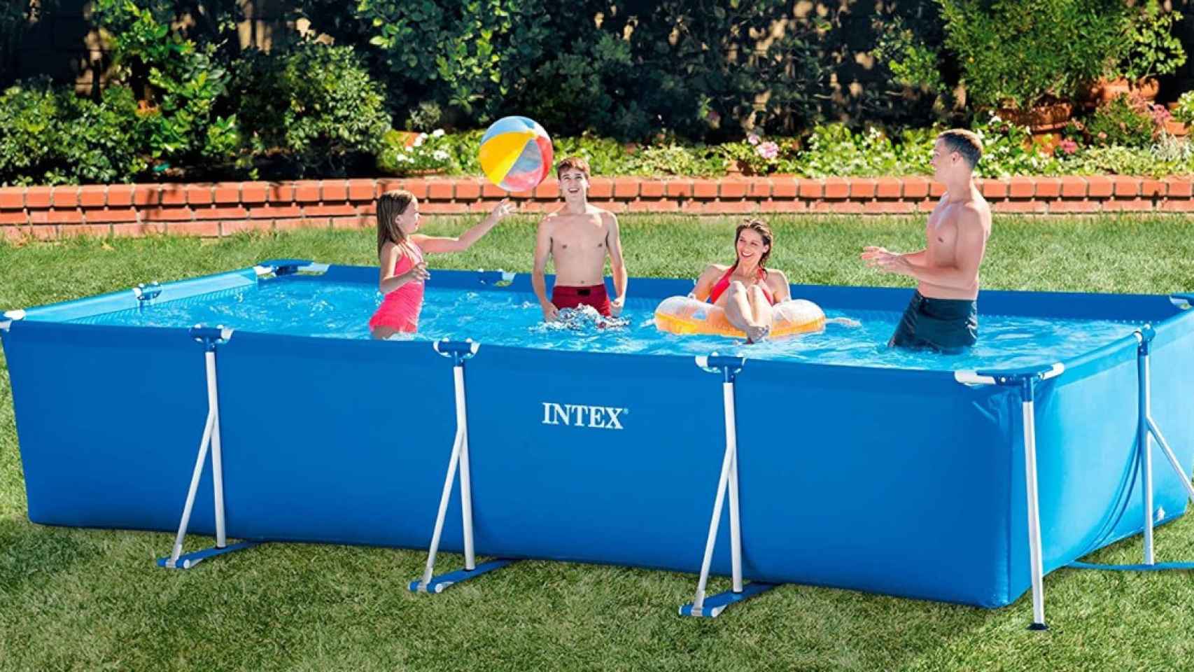 La piscina desmontable Intex que puede ser tuya por mucho menos