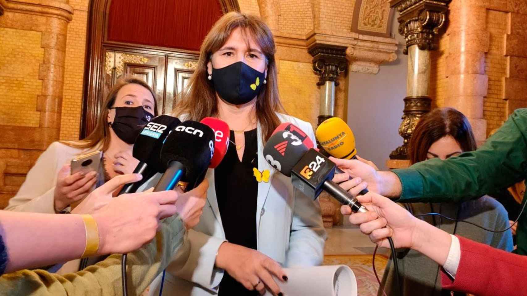 La presidenta del Parlamento catalán, Laura Borràs, en un contacto con los medios / EP