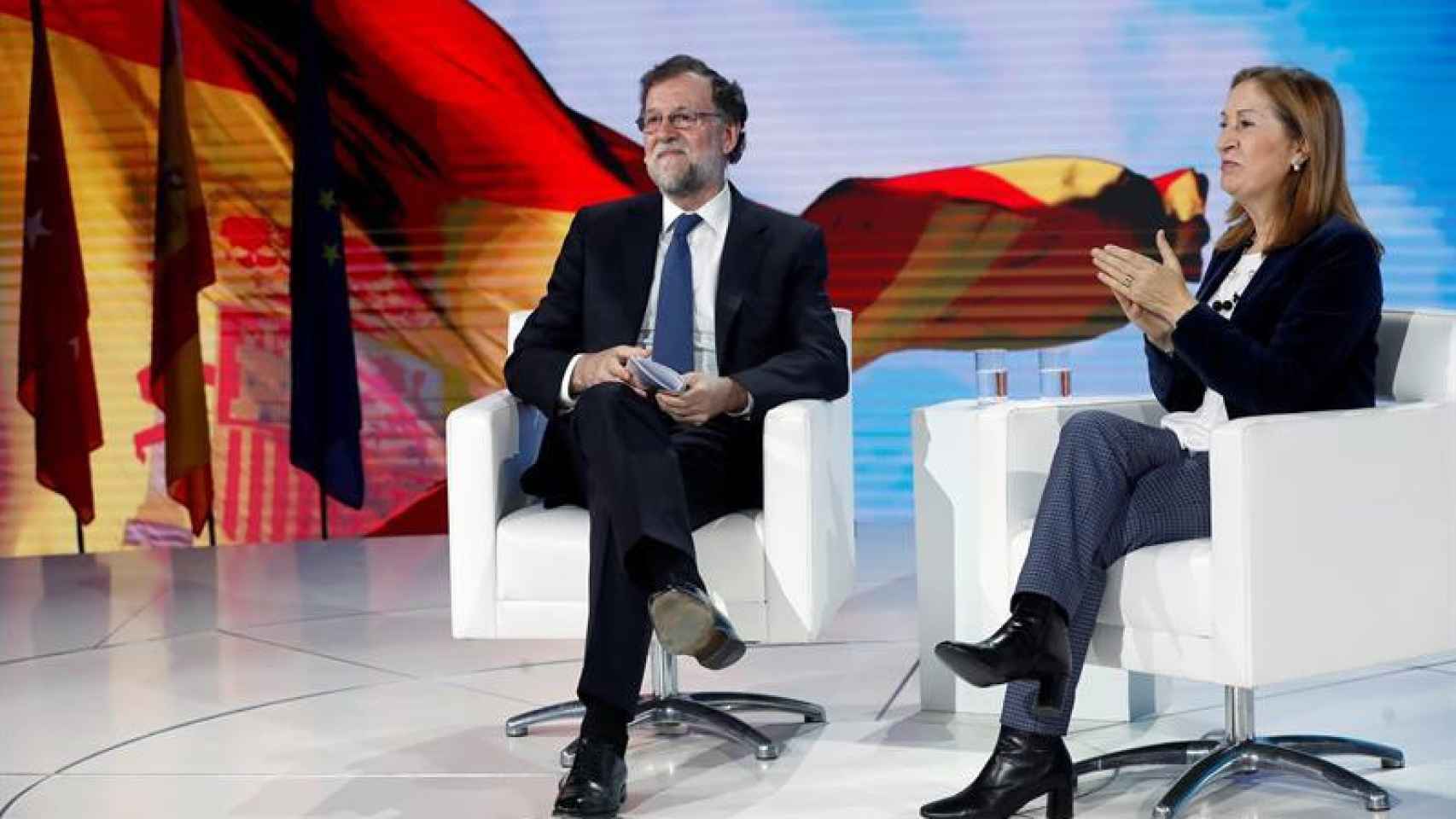 Mariano Rajoy y Ana Pastor en la convención del PP que ha comenzado hoy en Madrid / EFE