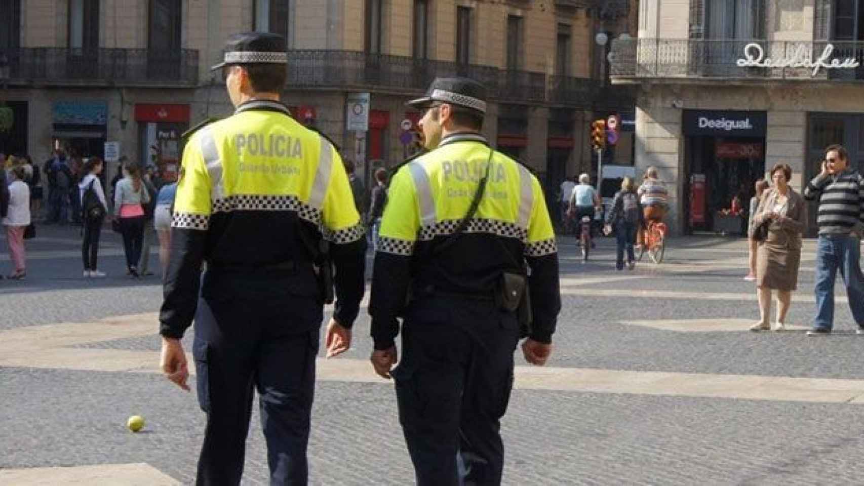 Los Mossos empiezan a remitir a las policías locales órdenes de requisar urnas de 1-O