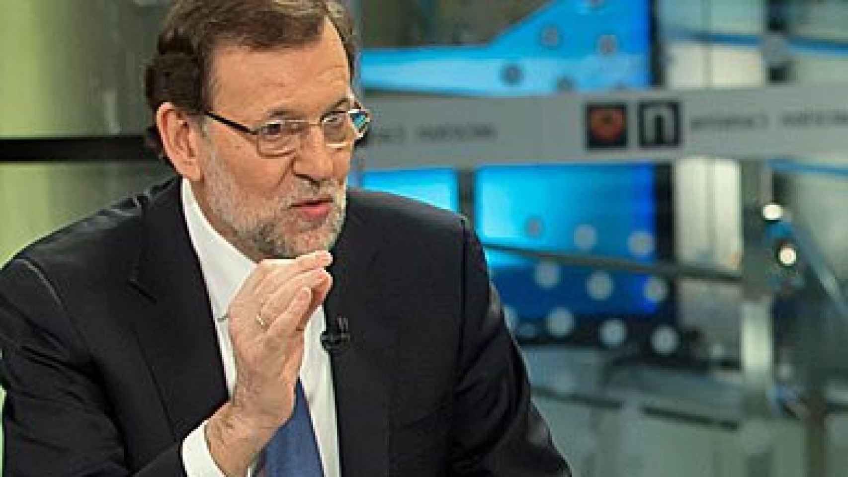 El presidente del Gobierno, Mariano Rajoy, durante la entrevista de este lunes en Antena 3
