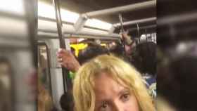 Imagen del incidente con cuchillo en el Metro de Barcelona la noche de San Juan / CG