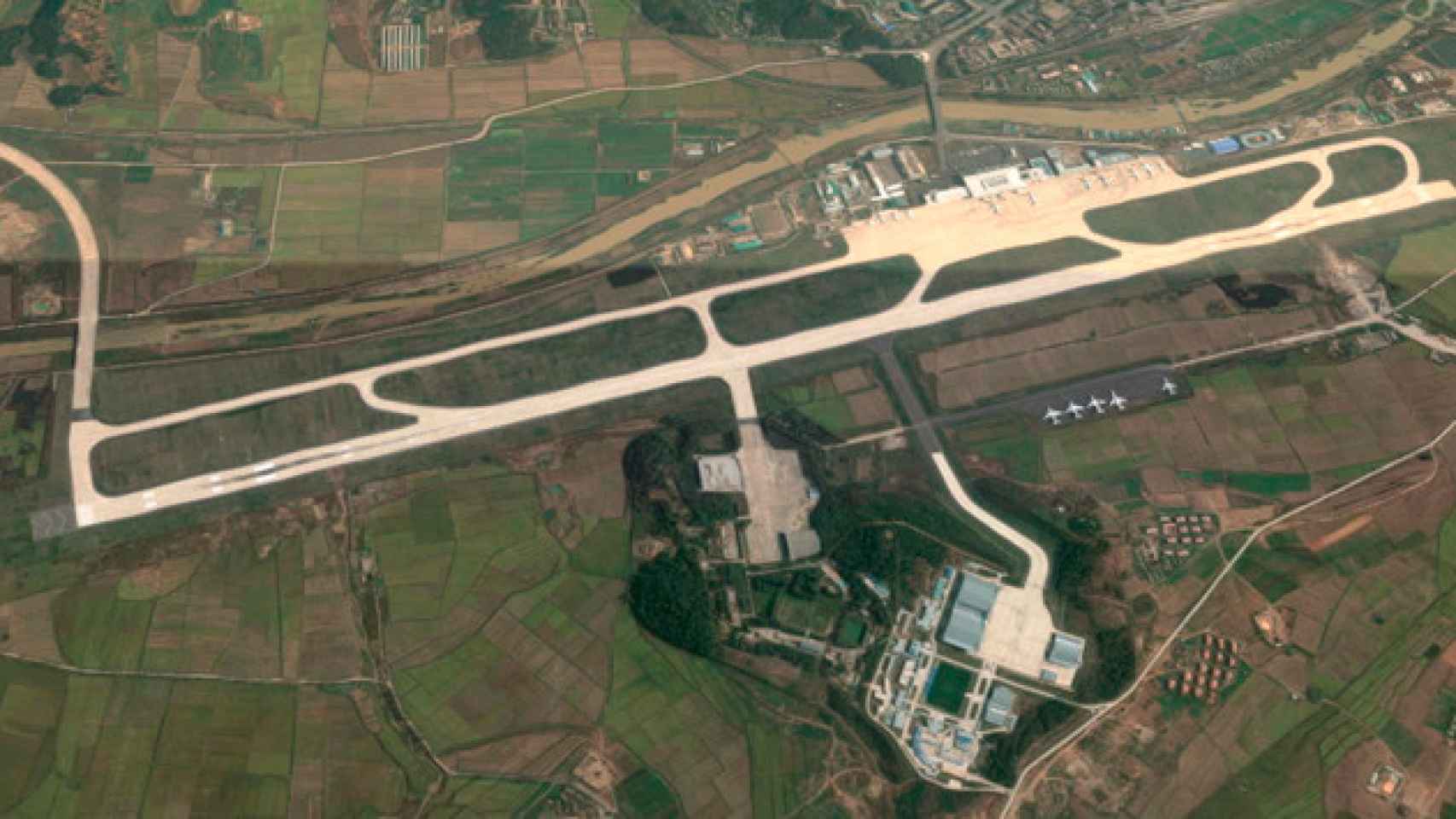 Aeropuerto de Pyongyang, Corea del Norte / CG