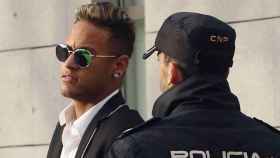 Neymar, a las puertas de la Audiencia Nacional, en una imagen de archivo / EFE
