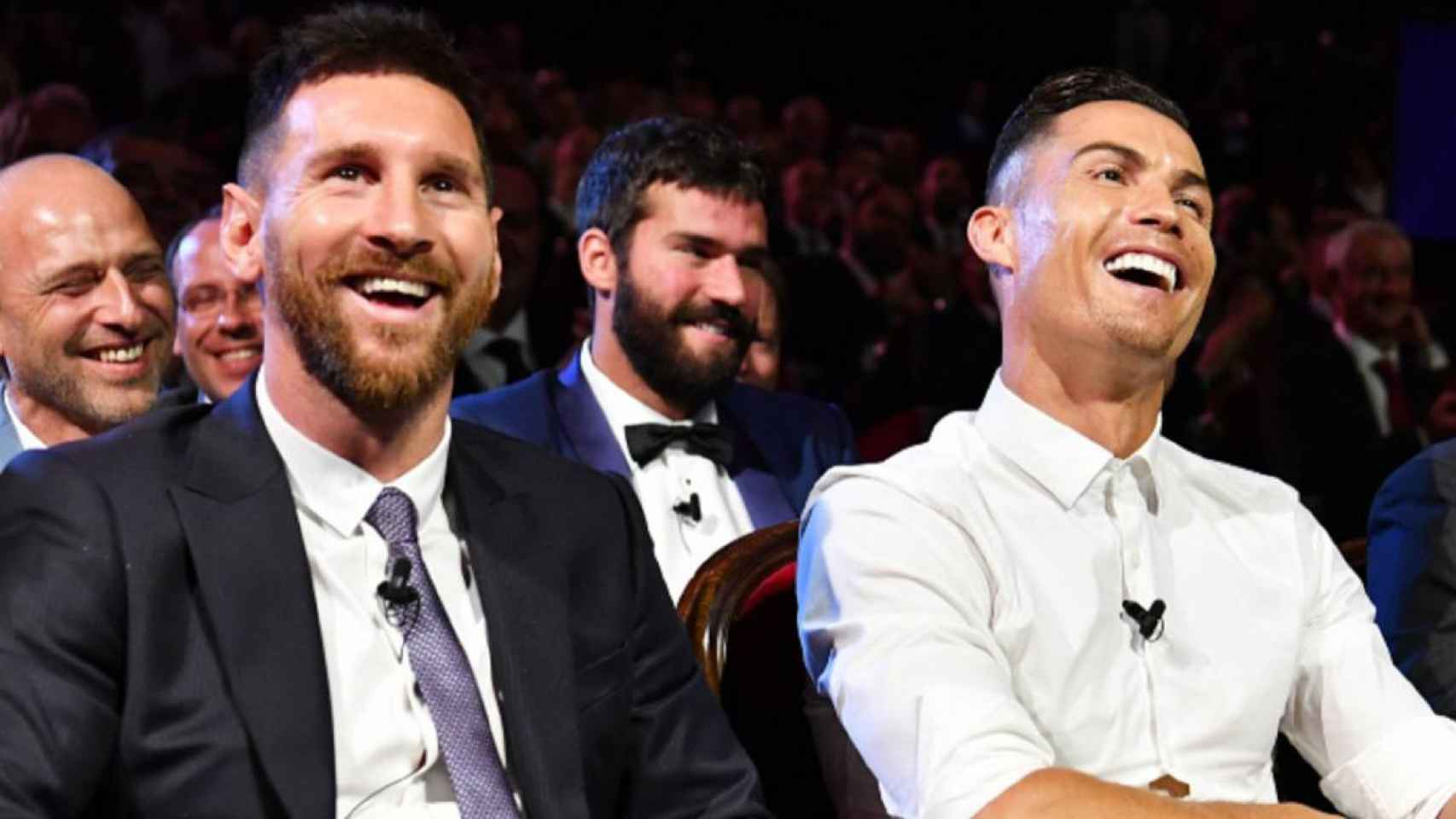 Leo Messi y Cristiano Ronaldo en una gala UEFA / EFE