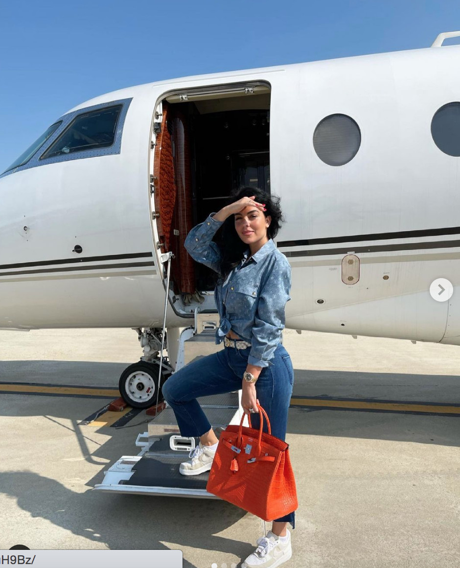 Georgina Rodríguez en el jet privado