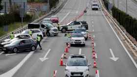Controles policiales en las principales carreteras en España /EFE