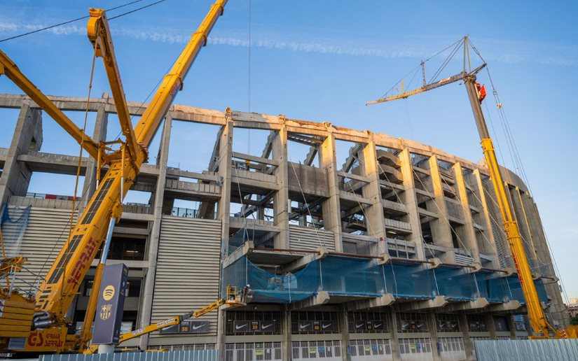 Las obras de la tercera grada del Camp Nou / FCB